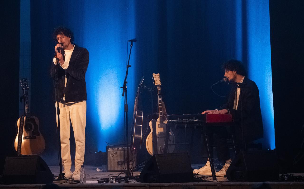 Tangerine speelt in Kolderveen ook alvast enkele nieuwe liedjes. Tangerine speelt in Kolderveen ook alvast enkele nieuwe liedjes.