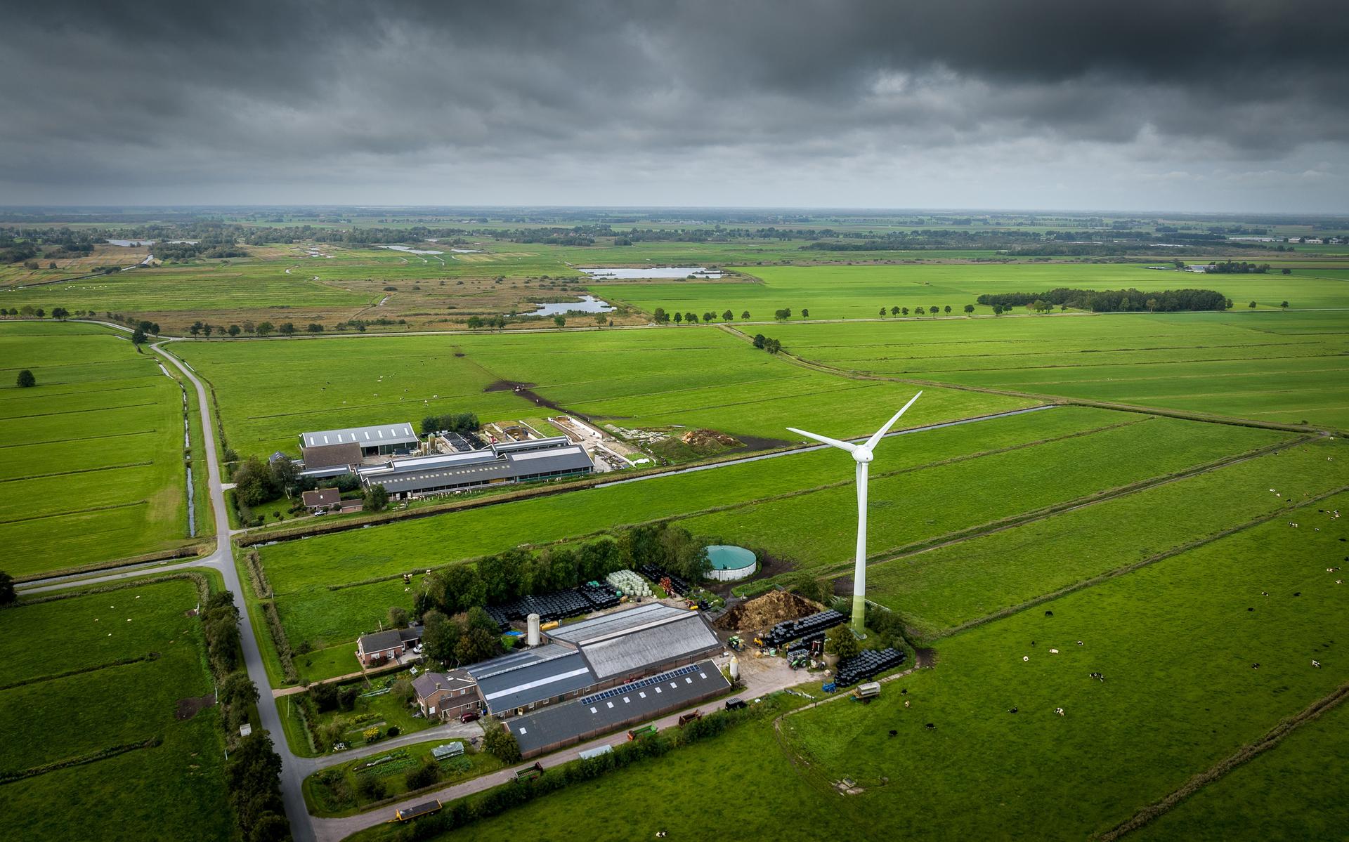 De beoogde locatie voor Windpark Meppel, tussen de Matenweg (l), de Gasthuisdijk (boven) en de Stouwsloot (r). Daar staat al tientallen jaren een windmolen.