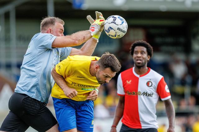 Feyenoord is te gast op reünie van bekende gezichten in Staphorst: ‘Tjonge, wat een prachtevenement’