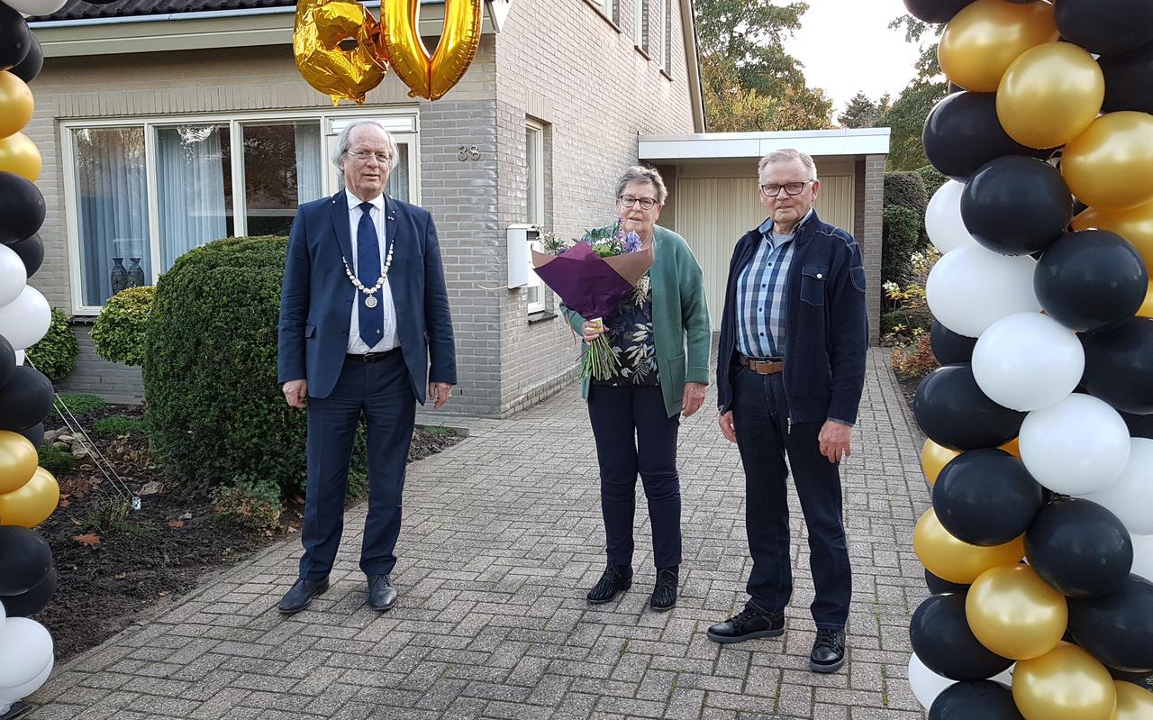 Familie Broekman Viert Klein Feestje In Geliefde Drenthe Steenwijker