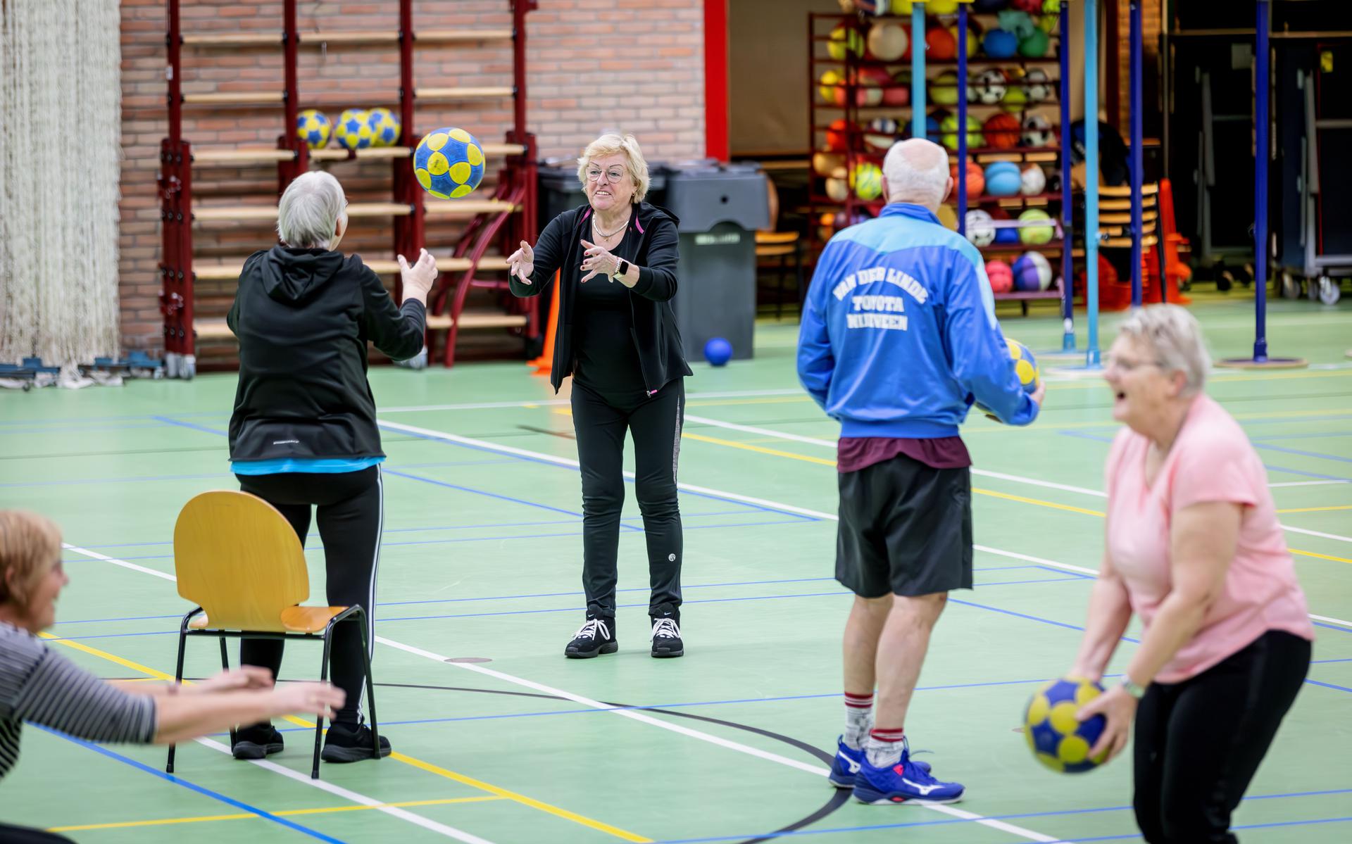 Het Succes Van Walking Korfbal; Janco Schiphorst Van DOS’46/VDK Groep ...