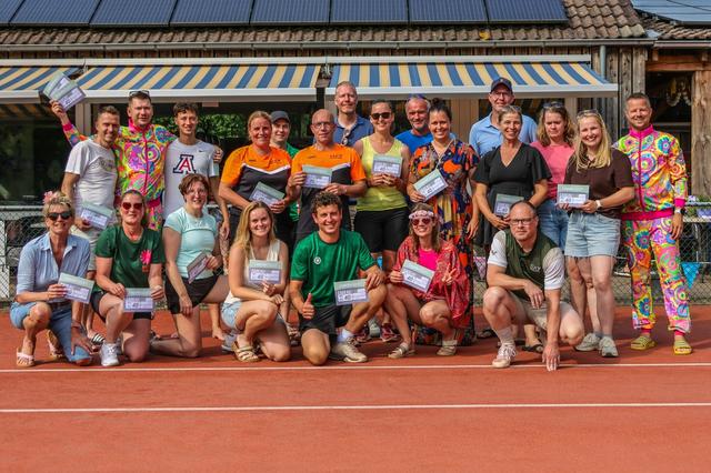 Tennissers trotseren bizar weer tijdens ‘Havelte Open’