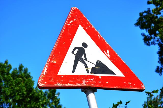 Als Rijkswaterstaat geen geld heeft om de wegen in het Noorden te onderhouden, moet de wegenbelastin