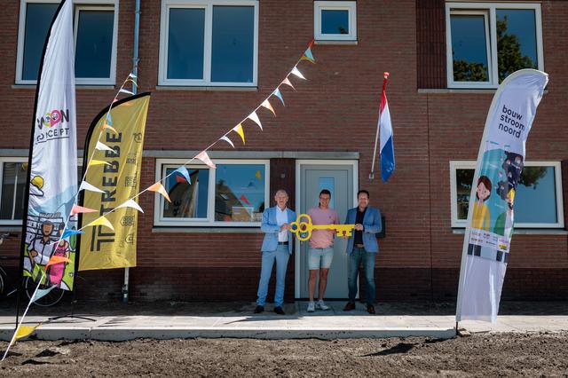 Negen huishoudens krijgen de sleutel van hun nieuwbouwwoning aan Blaankamp