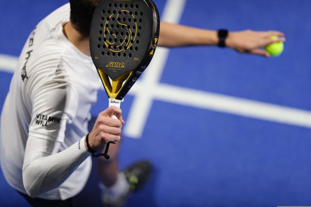 Padel groeit explosief, maar Drenthe blijft achter: klopt dat wel? ‘Voor veel tennisclubs is padel d