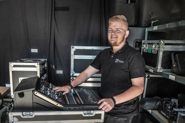 ‘Twee uitverkochte shows maakten het weekend onvergetelijk’ | Dagboek van audiotechnicus Joëy van de