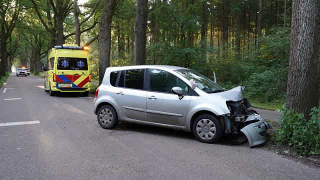 LIVE | Politie zoekt verdachte van aanranding in Groningen en automobilist gewond na botsing tegen b