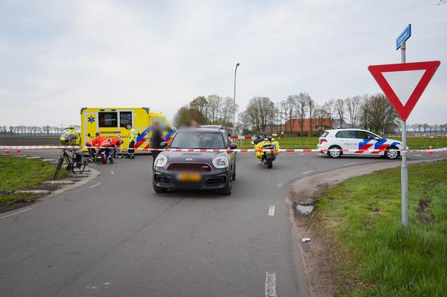 LIVE | Fietser raakt gewond bij botsing even buiten Noordbroek en auto botst tegen meerdere voertuig