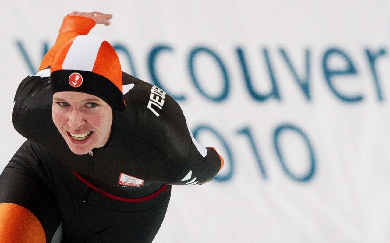 Schaatsster Elma de Vries uit Meppel in actie op de 5000 meter voor vrouwen, tijdens de Olympische Spelen van 2010 in het Canadese Vancouver. Schaatsster Elma de Vries uit Meppel in actie op de 5000 meter voor vrouwen, tijdens de Olympische Spelen van 2010 in het Canadese Vancouver.