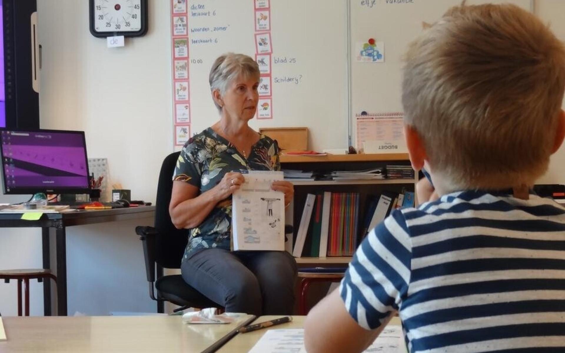 Steenwijkerwold zwaait juf Greetje uit - Steenwijker Courant