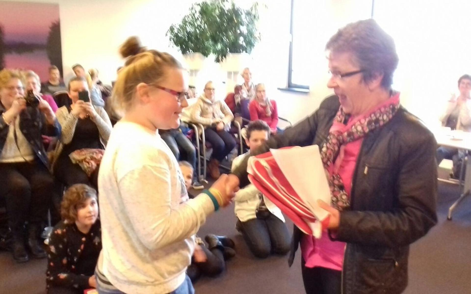 Mariet Elzinga uit Kuinre wint 3e ronde voorleeswedstrijd