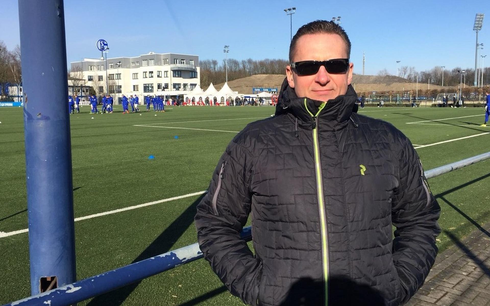 Of Pavel een balletje mag meetrappen