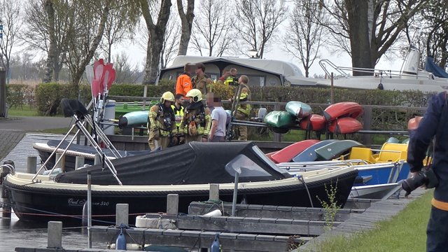 Gewonde bij explosie op pleziervaartuig Belt-Schutsloot