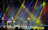 De show van ABBA the Music is een waar spektakel.  