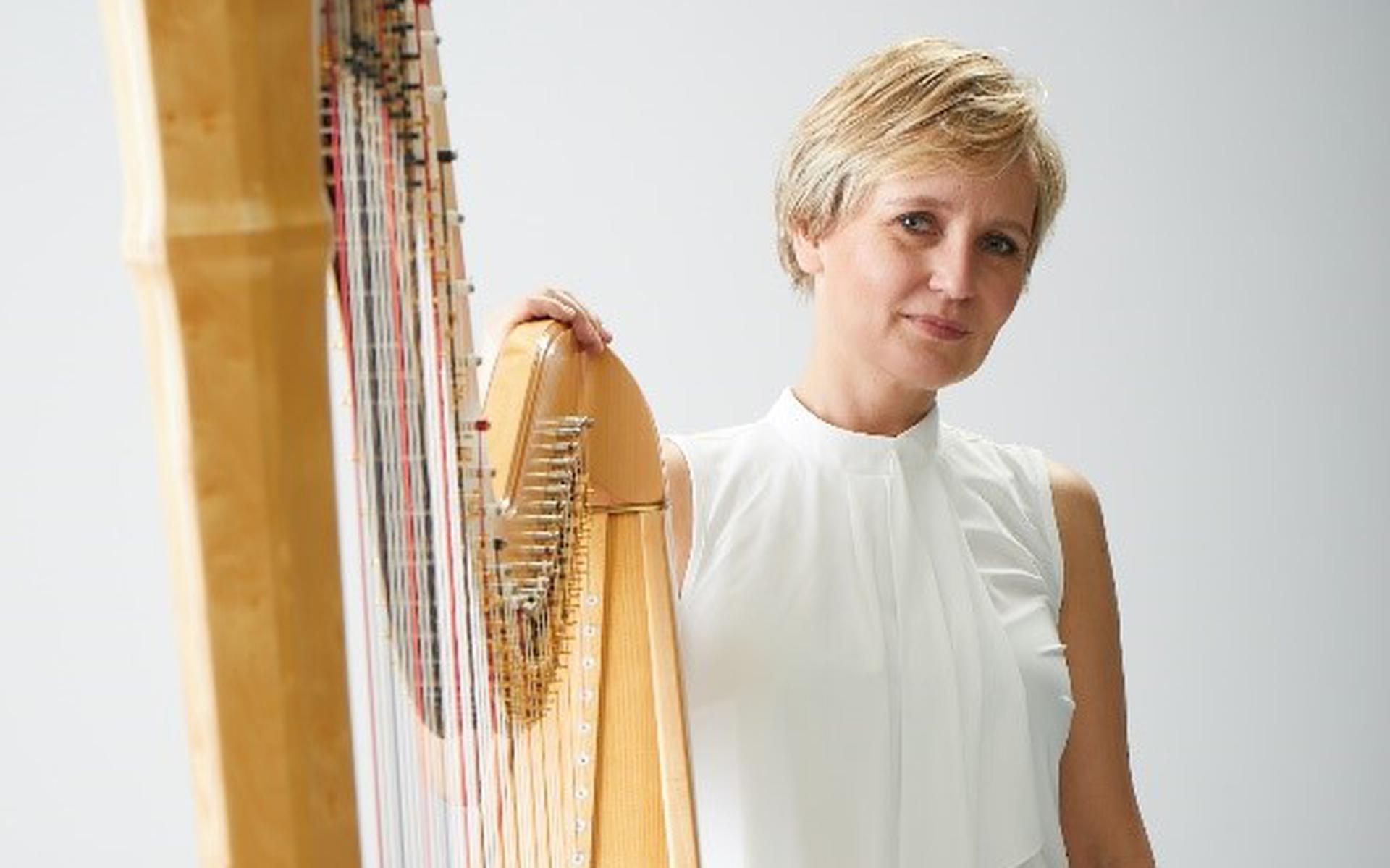 Harpiste Marije Vijselaar.