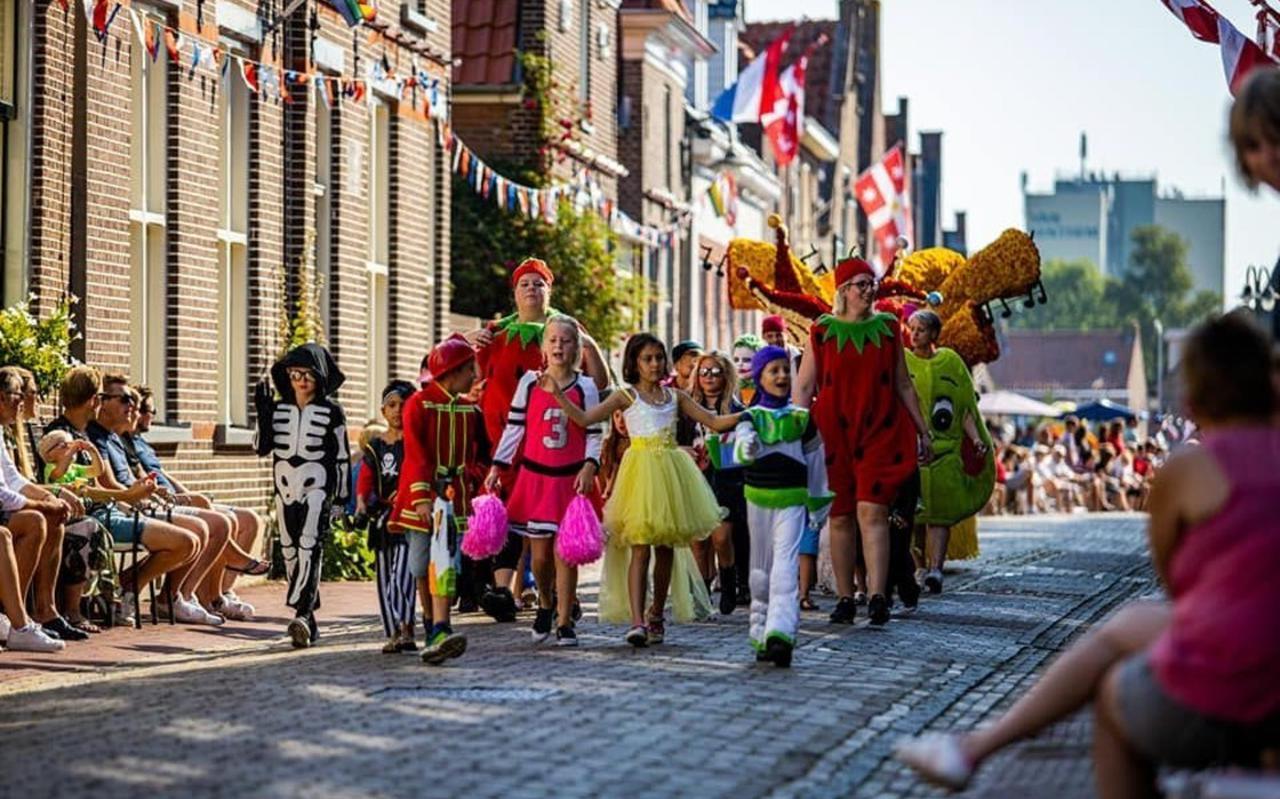 Het kindercorso van Vollenhove krijgt subsidie van Provincie Overijssel.