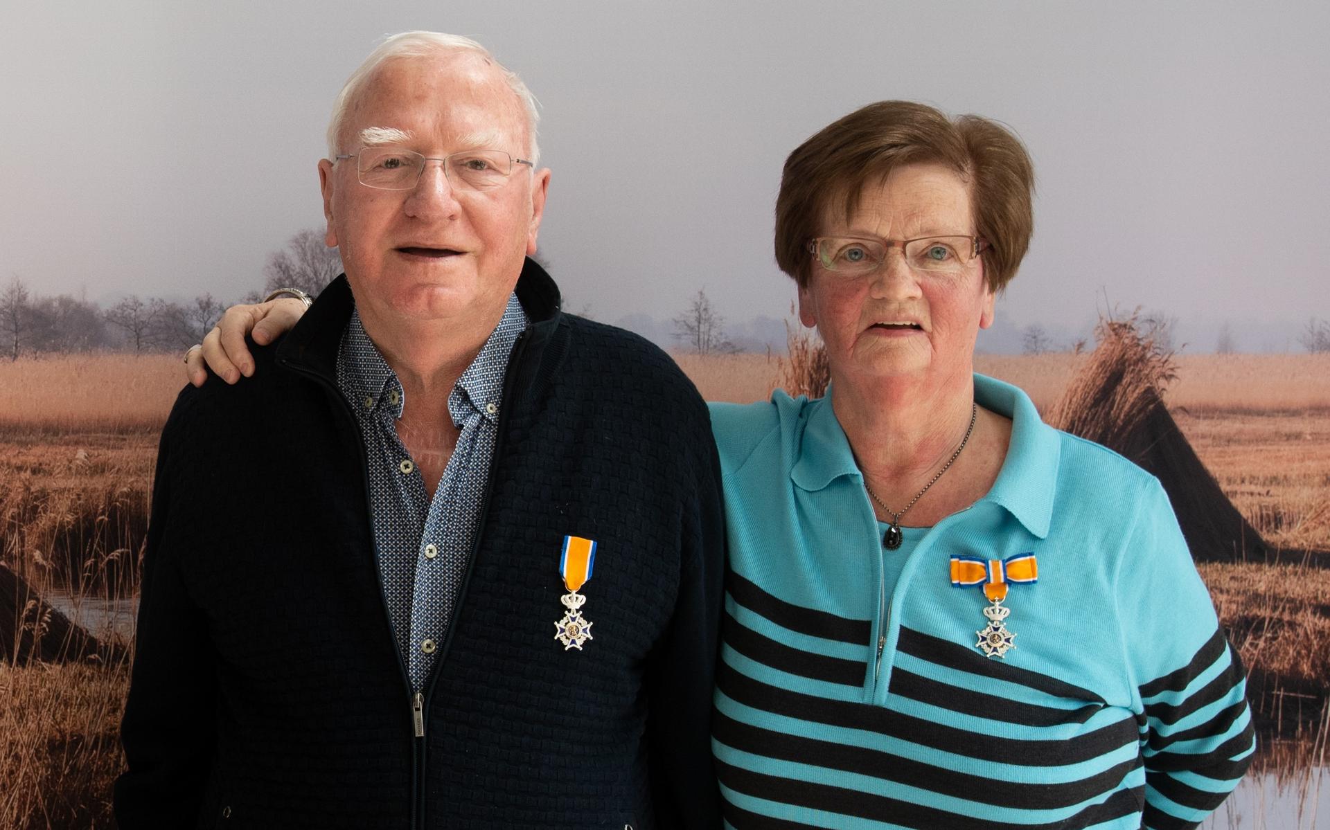 De twaalf decorandi uit Steenwijkerland krijgen hun koninklijke onderscheiding - Steenwijker Courant