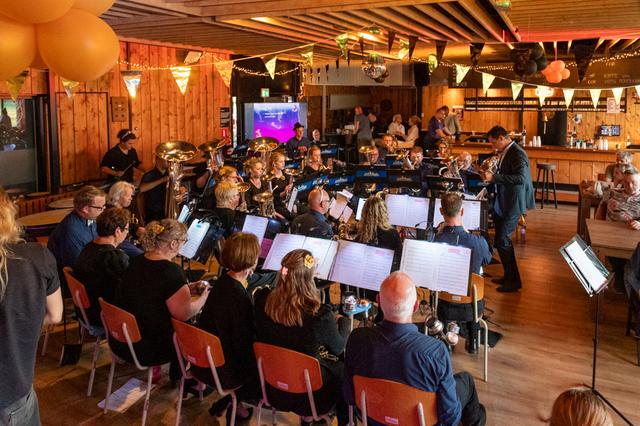Brassband Halleluja sluit seizoen af met gratis zomerconcert in Paasloo