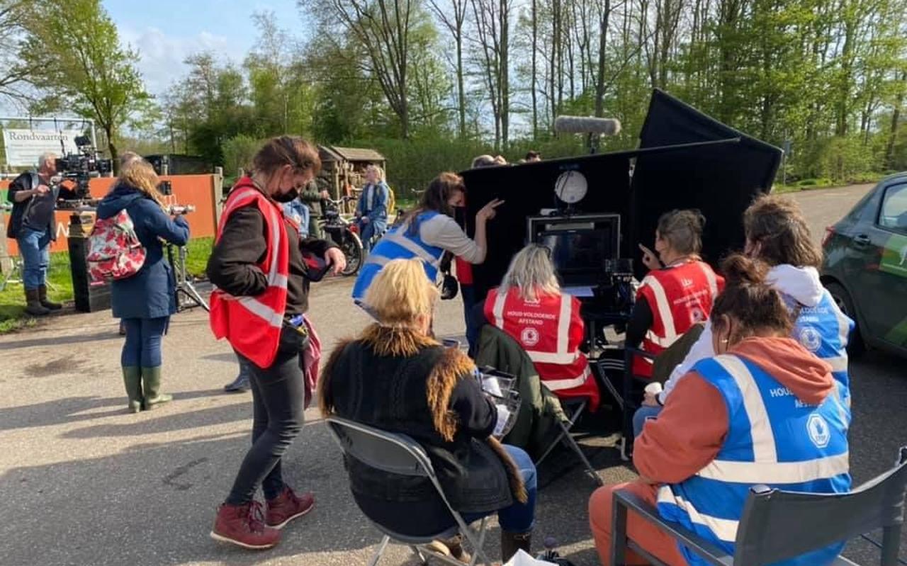 Maandag vonden de eerste opnames plaats voor een vierdelige crimi-serie die in oktober bij SBS op TV zal worden uitgezonden. De Junior Rangers van het Nationaal Park figureerden met verve op deze eerste opnamedag. Maandag vonden de eerste opnames plaats voor een vierdelige crimi-serie die in oktober bij SBS op TV zal worden uitgezonden. De Junior Rangers van het Nationaal Park figureerden met verve op deze eerste opnamedag.