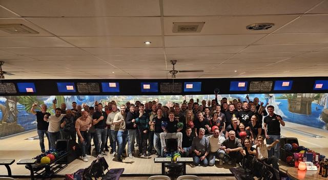 Bestaria pakt weer eerste prijs op Bedrijfsbowlen Steenwijk