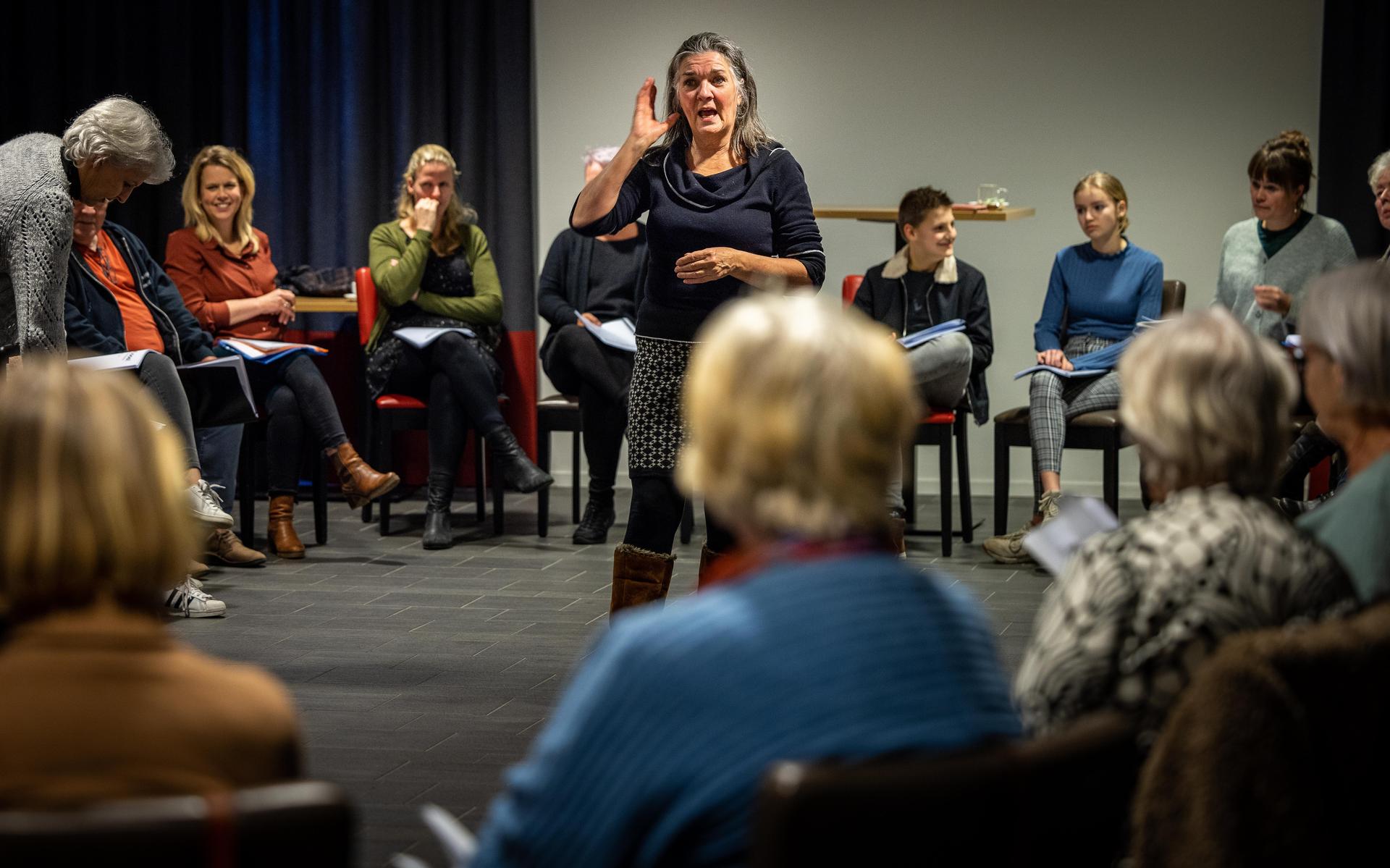 Theatergroep Ons Genoegen uit Blokzijl maakt doorstart met het stuk 'Eindeloos': De repetities zijn 
