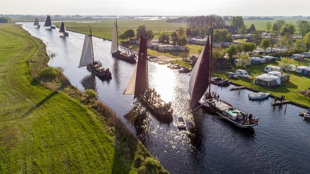 Mattenschippersrace brengt maritieme historie tot leven in Blokzijl