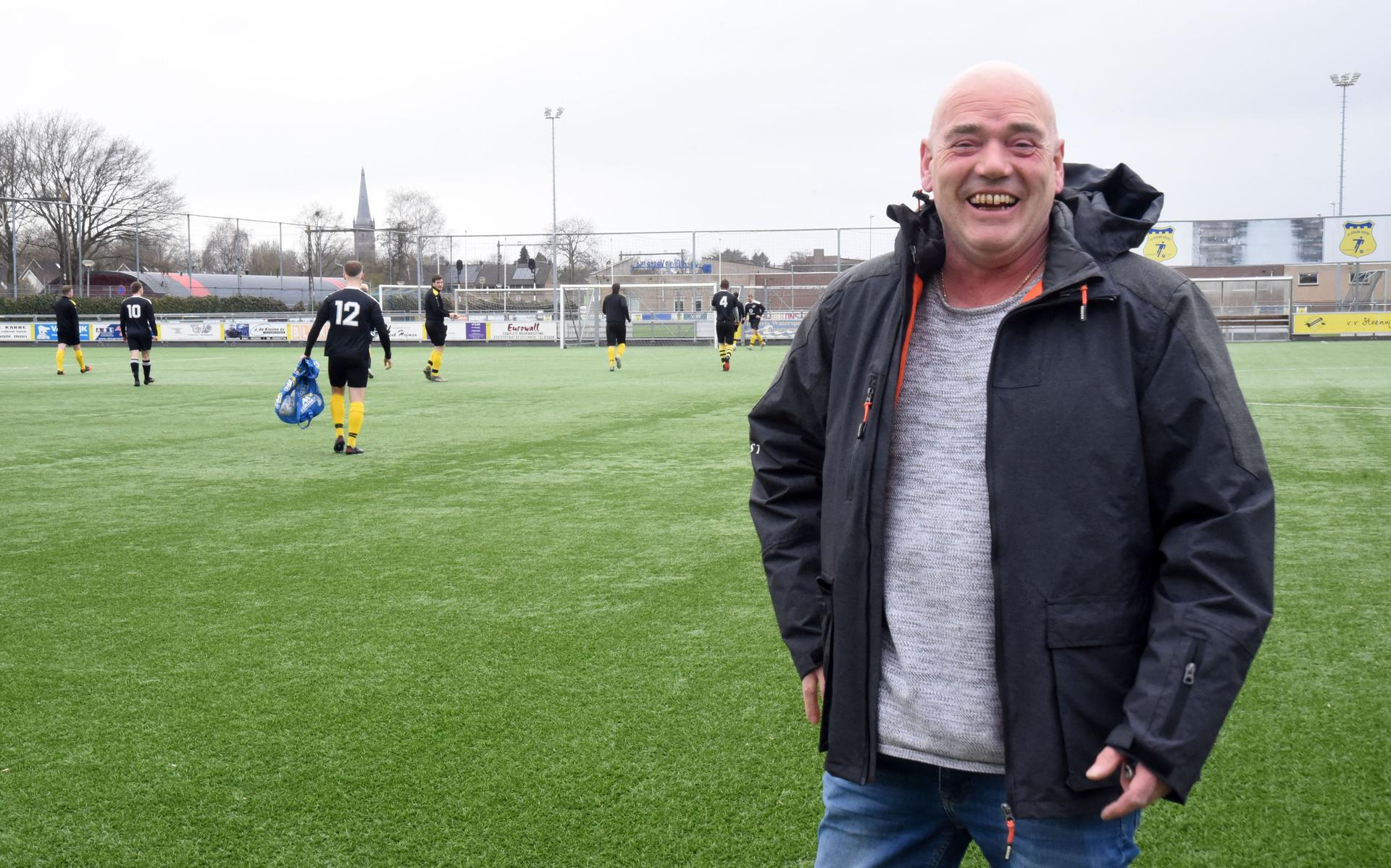 Zaterdagteam van Steenwijker Boys is mega populair: 'Een vriendenploeg waar plezier voorop staat' - 