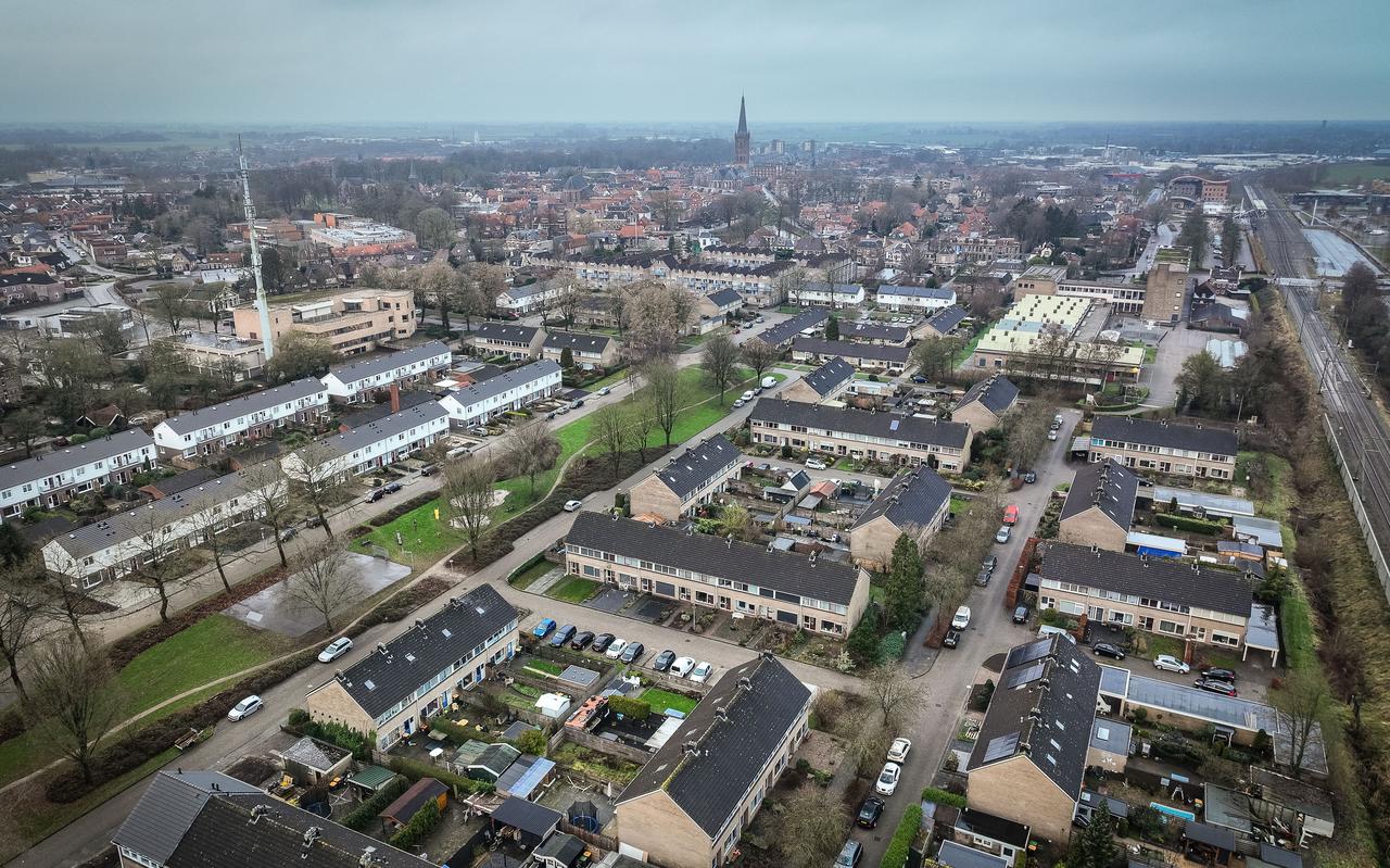 Het riool in de Oostwijken wordt aangepakt om overlast door verdund rioolwater op straat in de toekomst te voorkomen. Het riool in de Oostwijken wordt aangepakt om overlast door verdund rioolwater op straat in de toekomst te voorkomen.