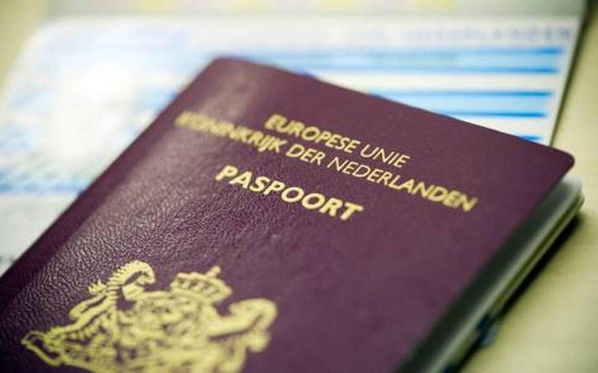 Vier dagen lang (van 29 juli tot en met 1 augustus) kunnen er bij geen enkele gemeente, ambassade, consulaat of diplomatieke balie (spoed)paspoorten en identiteitskaarten worden aangevraagd.