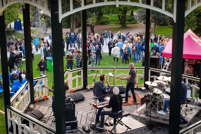 Vier Bevrijdingsdag in Park Rams Woerthe: gratis muziekfestival voor jong en oud