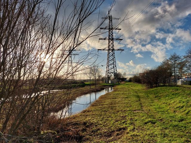 Problemen stroomnet in Steenwijkerland nemen toe: vanaf 1 juli ook wachtlijst voor woningen, winkels