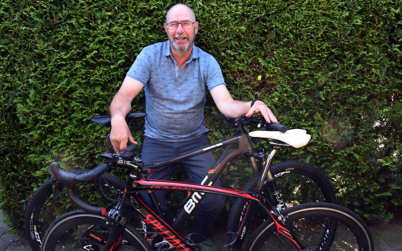 Frank Veen mag zelf ook nog graag kilometers wegtrappen op zijn tweewielers.
