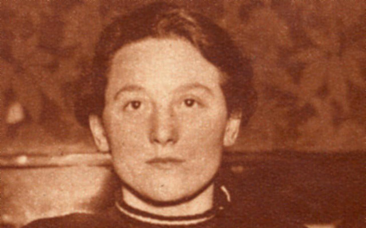 Els de Nekker uit WIllemsoord, de eerste vrouw in de Elfstedentocht van 1933.