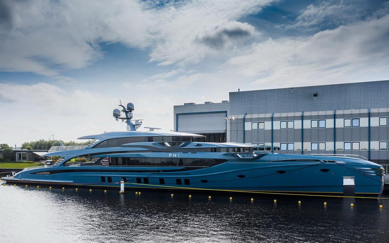 Het langste motorjacht werd in september 2021 in Vollenhove te water gelaten.