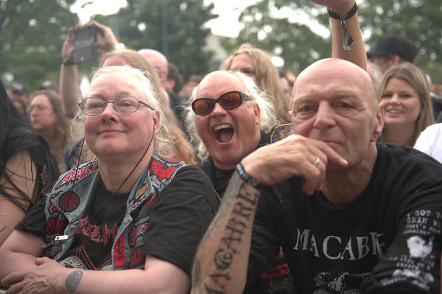 Steenwijk barst van de death metal tijdens uitverkocht Stonehenge Festival (veel foto’s!)