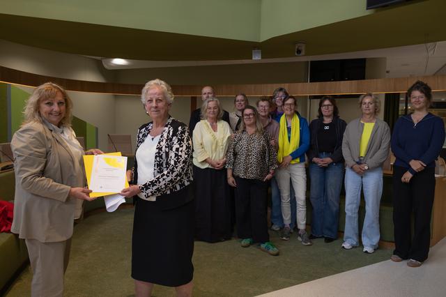 Steenwijkerland krijgt certificaat dementievriendelijke gemeente