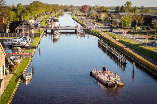 Brug in Giethoorn afgesloten? Neem het pontje!