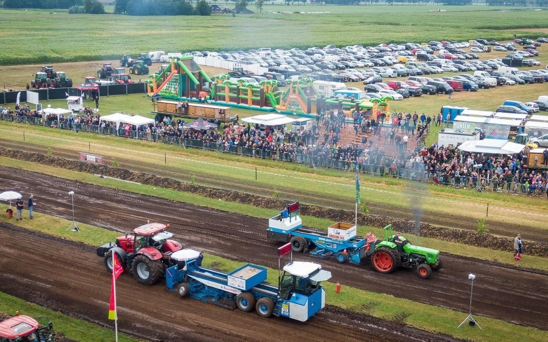 Innovatieshow tijdens Dicky Woodstock Popfestival. 'Laten zien dat landbouw wel toekomst heeft' - St